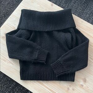 Abercrombie and Fitch Women’s Off the Shoulder Sweater